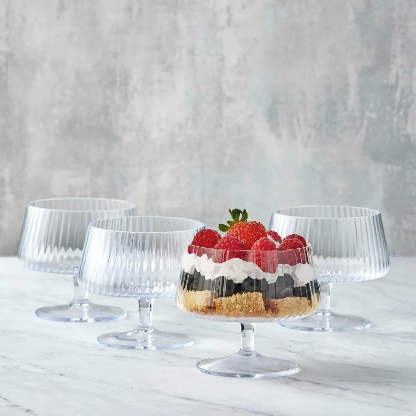 Anton Studio Designs 4-Piece Individual Glass Trifle Bowls - Empire