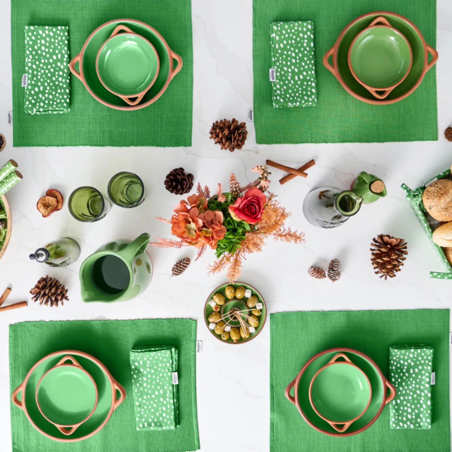 Dexam Sintra 100% Recycled Cotton Spotted Napkin & Placemat Set - Green