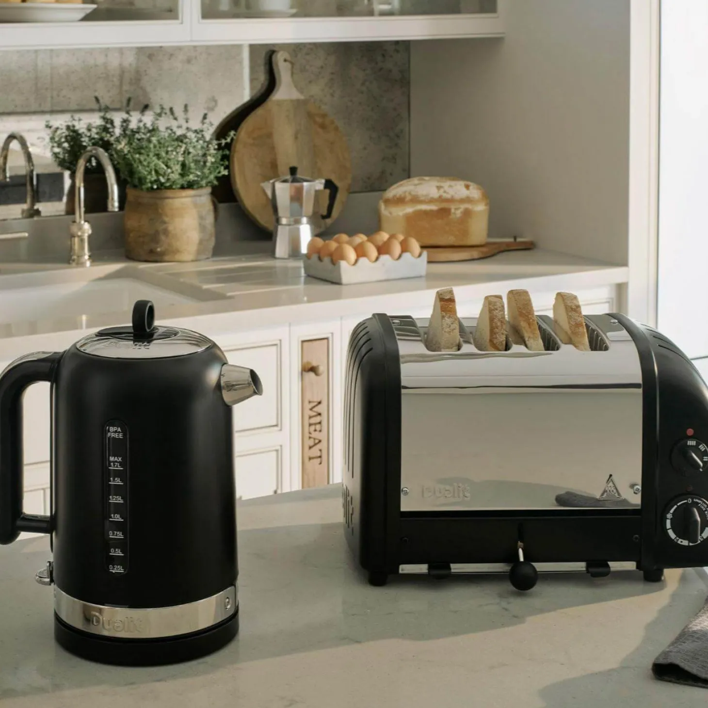 Dualit Classic Vario AWS 40370 4 Slice Toaster - Matt Black