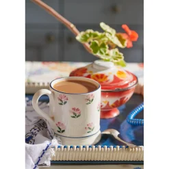 Emma Bridgewater Half Pint Mug - Little Roses - Mummy