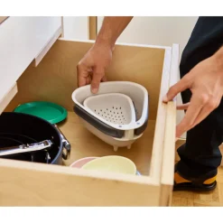 Joseph Joseph Droplet Colander With Folding Handle - Large