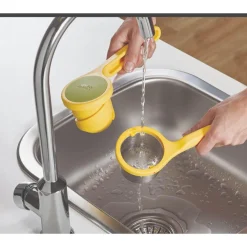 Joseph Joseph Helix Citrus Press - Yellow