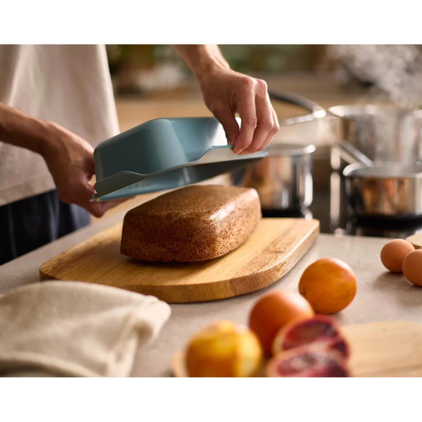 Joseph Joseph Nest™ Bake Oven 2lb Non-Stick Loaf Tin - Blue