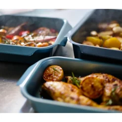 Joseph Joseph Nest™  Oven Non-Stick Medium Roasting Tray - Blue