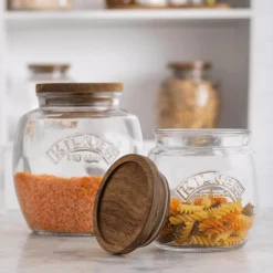 Kilner 2 Litre Universal Glass Jar with Acacia Lid