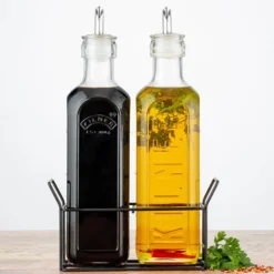Kilner Set of 2 600ml Glass Oil Bottles & Metal Rack