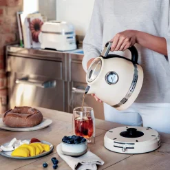 KitchenAid Artisan 5KEK1522BAC 1.5 Litre Kettle - Almond Cream