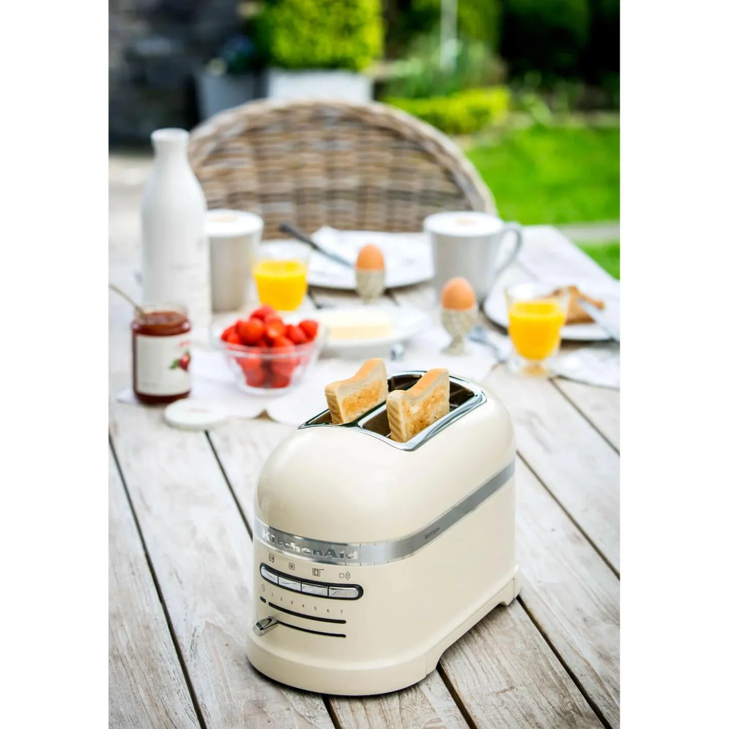 KitchenAid Artisan 5KMT2204BAC 2 Slice Toaster - Almond Cream