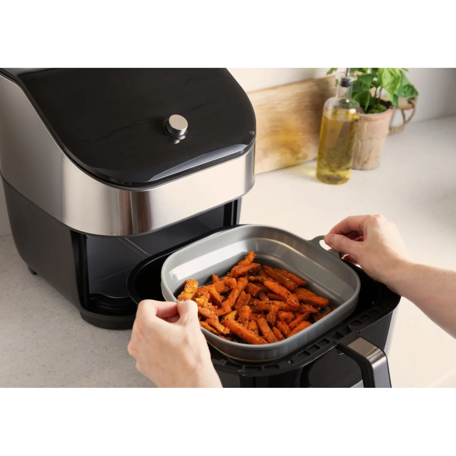 KitchenCraft Collapsible Silicone Air Fryer Liner - Rectangular