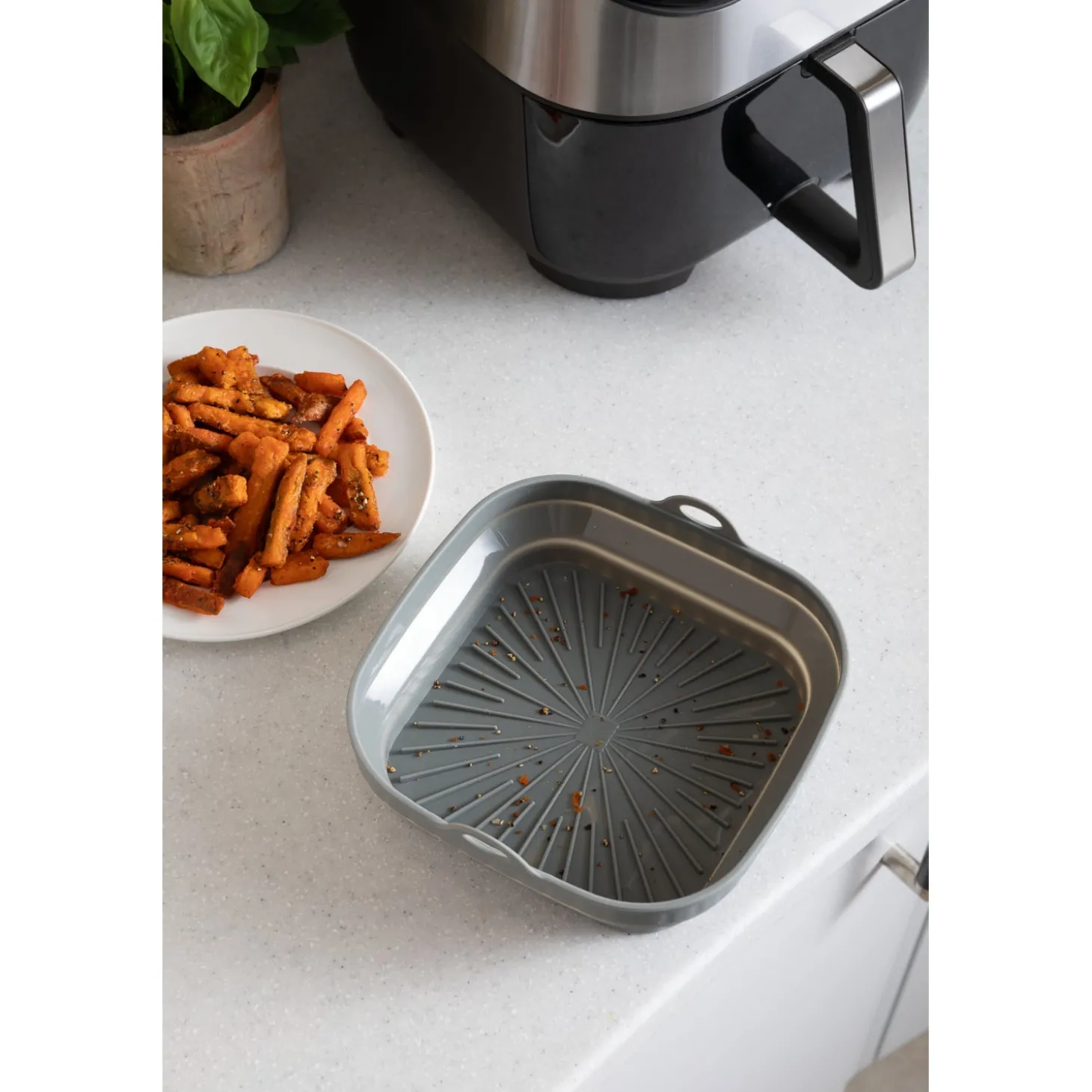 KitchenCraft Collapsible Silicone Air Fryer Liner - Rectangular