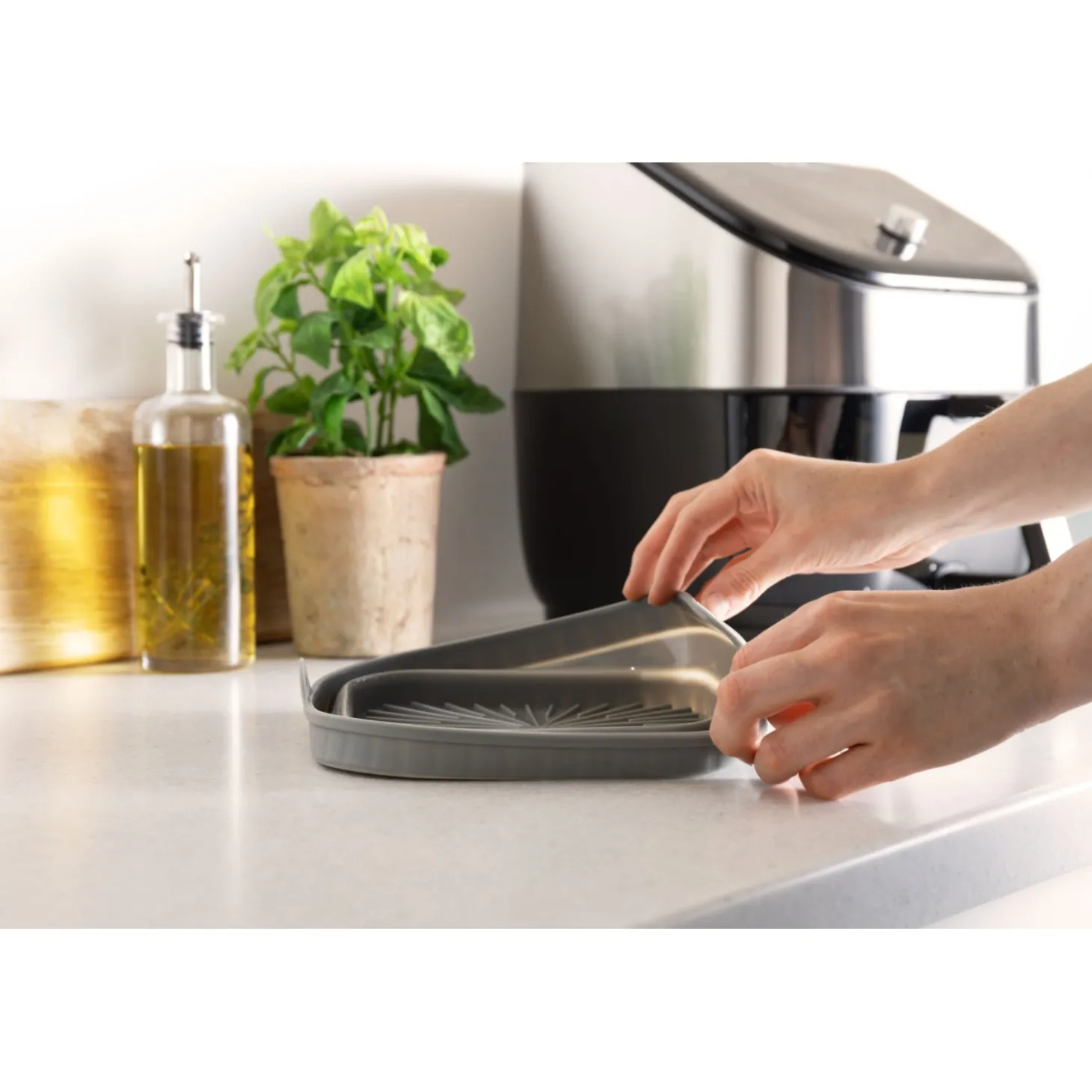 KitchenCraft Collapsible Silicone Air Fryer Liner - Rectangular