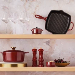 Le Creuset Classic Salt Mill - Garnet