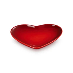Le Creuset 23cm Heart Stoneware Plate - Cerise