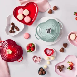 Le Creuset 32cm Heart Stoneware Serving Platter - Shell Pink