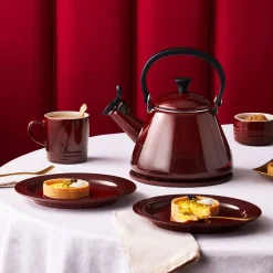 Le Creuset 22cm Stoneware Side Plate - Garnet