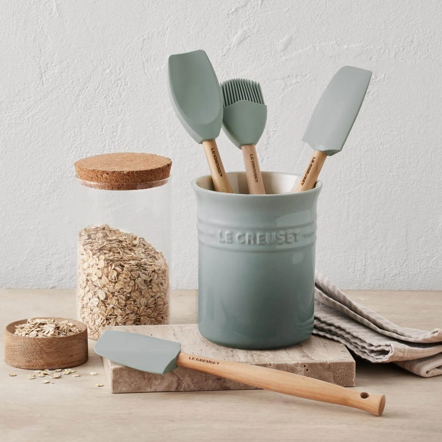 Le Creuset Craft Medium Spatula - Sea Salt