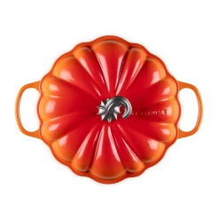 Le Creuset Halloween Signature Cast Iron 28cm Pumpkin Shallow Casserole - Volcanic