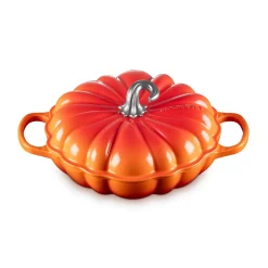 Le Creuset Halloween Signature Cast Iron 28cm Pumpkin Shallow Casserole - Volcanic
