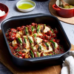 Le Creuset Non-Stick Ovenware 22cm x 22cm Square Roasting Tin