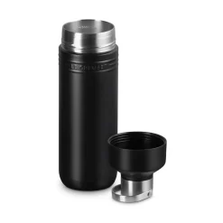 Le Creuset 'On The Go' 1-Litre Insulated Water Bottle - Satin Black