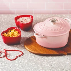 Le Creuset Set of 2 Heart Stoneware Ramekins - Cerise