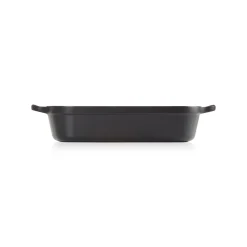 Le Creuset Signature Cast Iron 33cm Rectangular Roaster - Satin Black