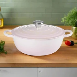 Le Creuset Signature Cast Iron 24cm Soup Pot - Shell Pink