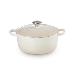 Le Creuset Signature Cast Iron 22cm Round Casserole - Meringue