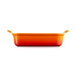 Le Creuset Signature Cast Iron 3 Piece Casserole & Heritage Stoneware Oven Dish Set - Volcanic