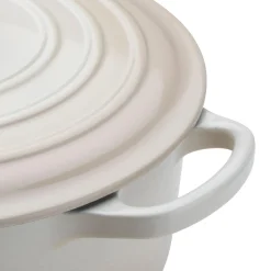 Le Creuset Signature Cast Iron 20cm Round Casserole - Meringue