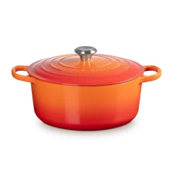 Le Creuset Signature Cast Iron 28cm Round Casserole - Volcanic