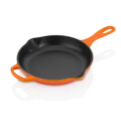 Le Creuset Signature Cast Iron 23cm Round Skillet - Volcanic