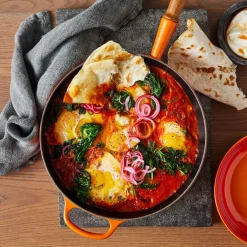 Le Creuset Signature Cast Iron 26cm Frying Pan - Volcanic