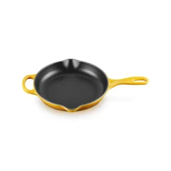 Le Creuset Signature Cast Iron 23cm Round Skillet - Nectar