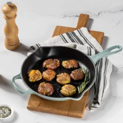 Le Creuset Signature Cast Iron 23cm Round Skillet - Sea Salt