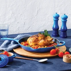 Le Creuset Signature Cast Iron 23cm Round Skillet - Azure