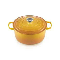 Le Creuset Signature Cast Iron 28cm Round Casserole - Nectar