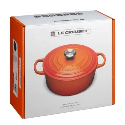 Le Creuset Signature Cast Iron 26cm Round Casserole - Volcanic
