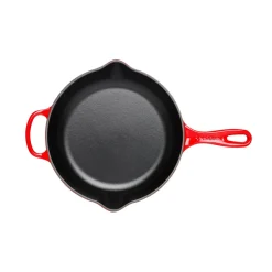 Le Creuset Signature Cast Iron 23cm Round Skillet - Cerise