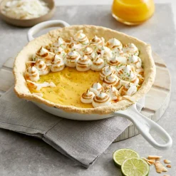 Le Creuset Signature Cast Iron 23cm Round Skillet - Meringue