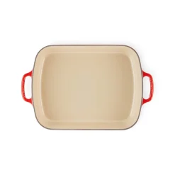 Le Creuset Signature 33cm Cast Iron Roaster - Cerise