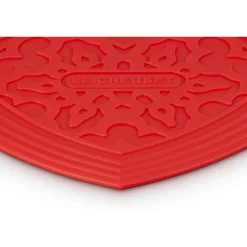 Le Creuset Silicone Heart Shaped Cool Tool - Cerise