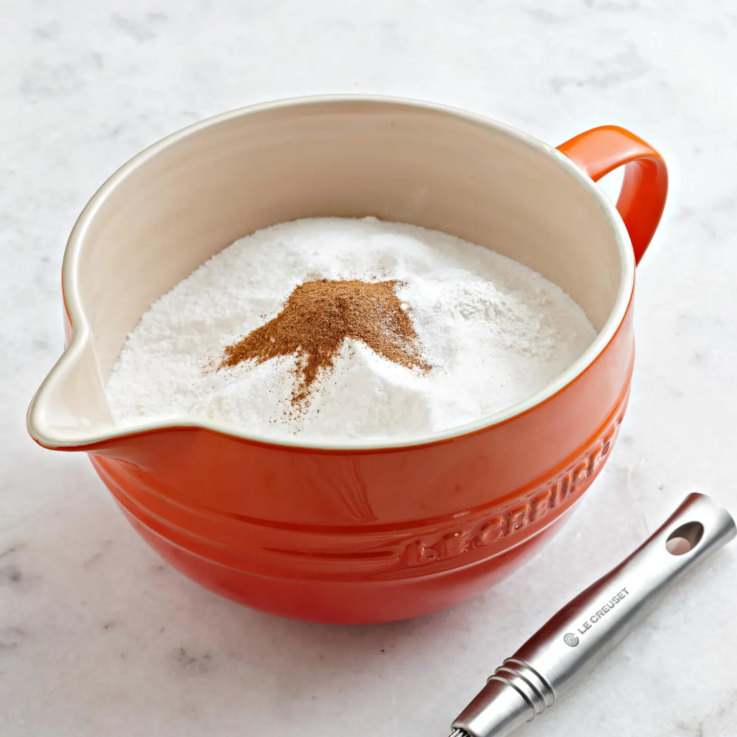 Le Creuset Stoneware 2 Litre Mixing Jug - Volcanic