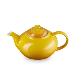 Le Creuset Stoneware Classic Teapot - Nectar