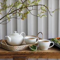 Le Creuset Stoneware Classic Teapot - Meringue