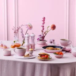 Le Creuset Stoneware Egg Cup - Shell Pink