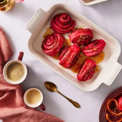 Le Creuset Stoneware Heritage 32cm Rectangular Deep Dish - Garnet