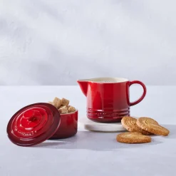 Le Creuset Stoneware Milk & Sugar Set - Cerise