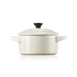 Le Creuset Stoneware Petite Round Casserole - Meringue