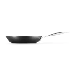 Le Creuset Toughened Non-Stick Shallow Frying Pan - 22cm